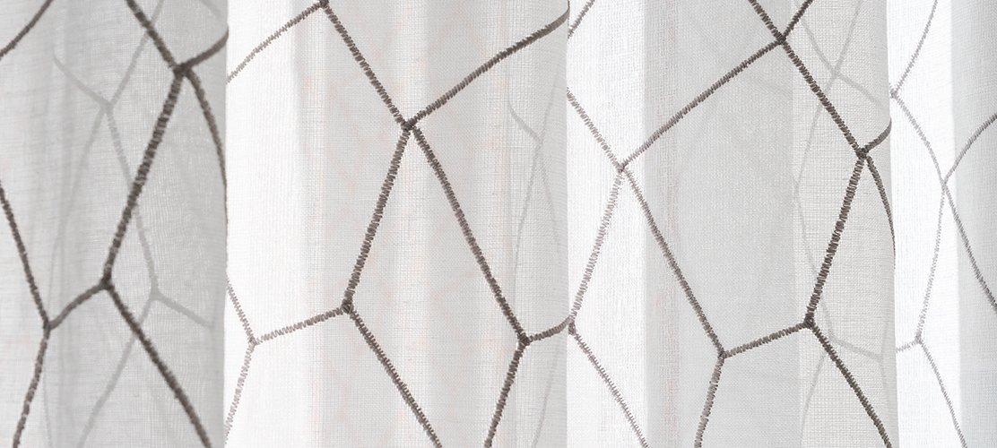 curtains_karo